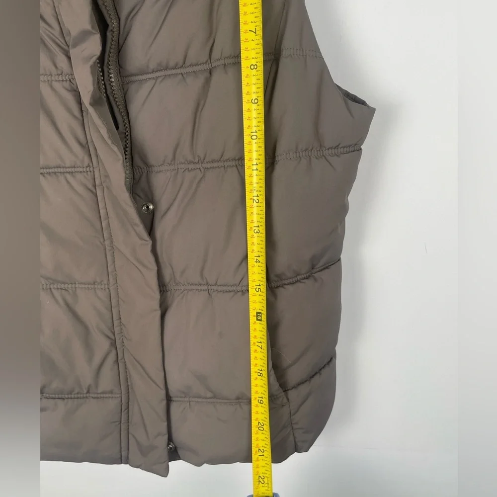 GAP Women's Vest Zip Up Puffer Vest with Pockets Taupe Activewear Size Small